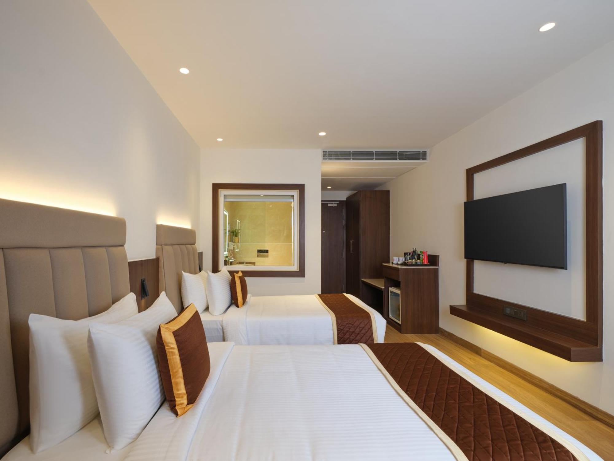 Regenta Place Gwalior Exterior foto