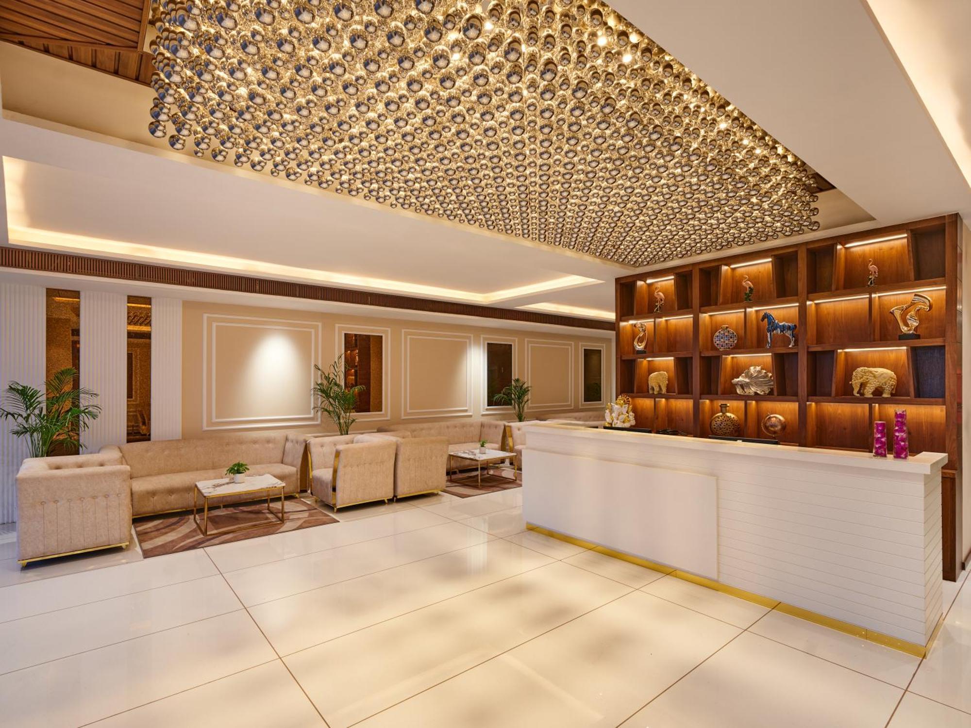 Regenta Place Gwalior Exterior foto